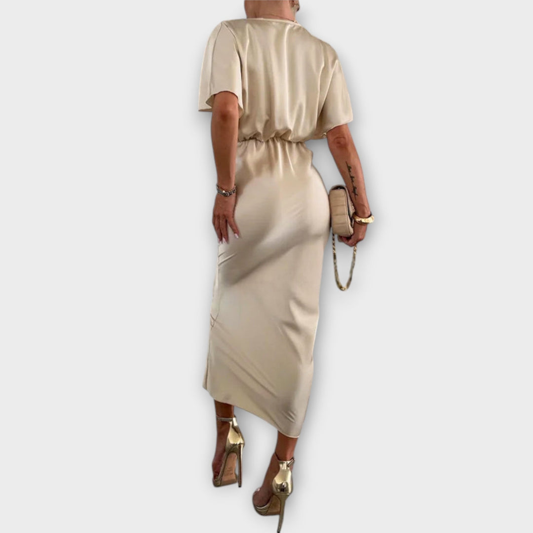 Sable - Maxi šaty s V výstřihem a křížovým uzlem z pevného saténu