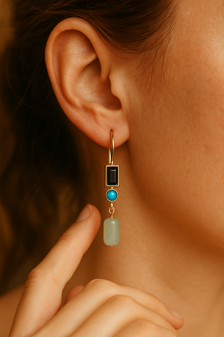 Cordula | Elegantní tenké kapkovité náušnice