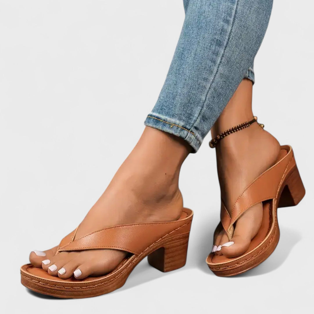 Petra - Ortopedické pantofle s podpatky